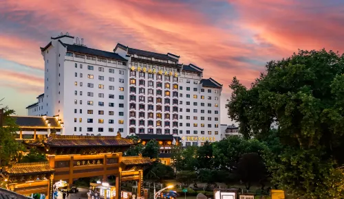 Jinling Mandarin Garden Hotel Nanjing - 5-Star