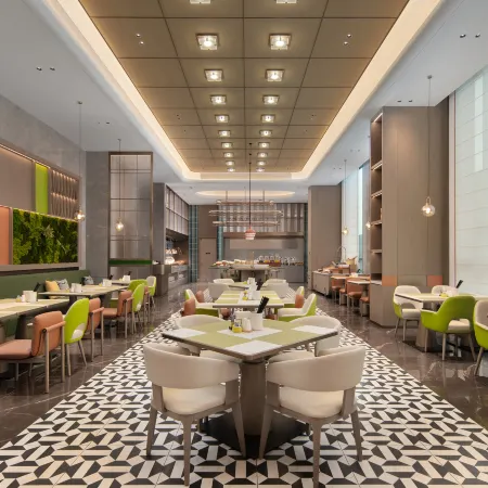 Home2 Suites by Hilton Chengdu East Railway Station