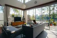 Silas House - Midcentury Villa with Onsen - By Kunjung - 4-Star