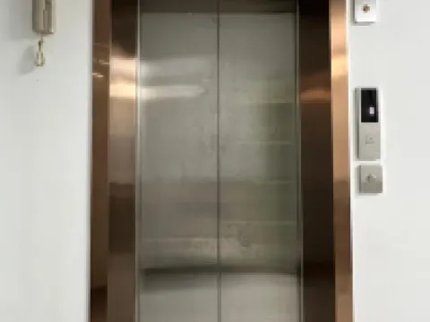 Le'an Moon Bay Business Hotel Hoteles en Le'an