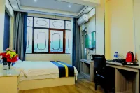 Chaoyang Hotel (Heyang East Road Shop)