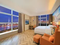 Vienna Hotel (Linyi International Airport Wuyue Plaza)