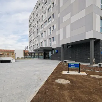 Holiday Inn Express MADRID - AIRPORT by IHG