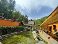Baogai Temple Village Xishui Yuntian B&B Hotels near Huanghuaping