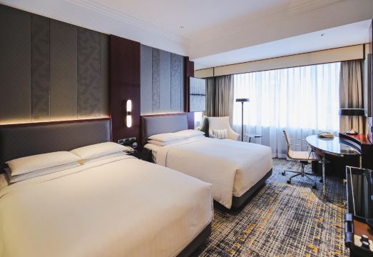 상하이 메리어트 호텔 시티 센터의 웅장한 로비