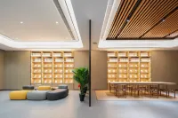 New Beacon International Hotel (Gedian South Station Wuhan Gaoxin Avenue)