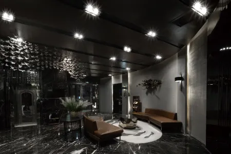 Chenlong 168 Hotel (Huaihua Railway Station Lvyuan) Отели рядом с достопримечательностью «Zhongpo Places of Interest»