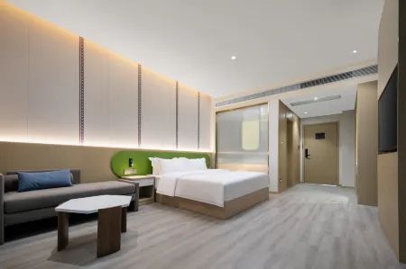 Wangyuan Hotel(Jiaxing Nanhu Yuehe Ancient Street Branch) Отели рядом с достопримечательностью «Jiaxing University (North Campus)»