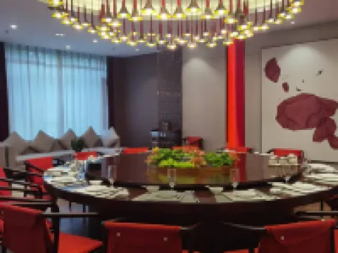 Yelinguan Hotel Hotels in Lintan