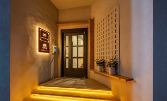 Shangshangju Loft Homestay (Yuncheng Vocational and Technical University Tiaoshan Street Branch)