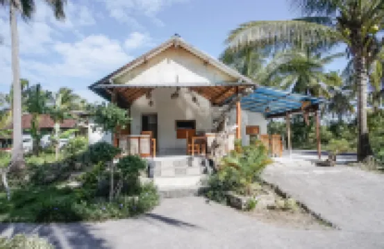 Penida Lapaya Bungalows Nusa Penida Hotels near Turtle Beach