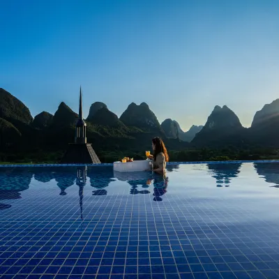 Yangshuo Yulong River Castle Hotels near Lion Mountain