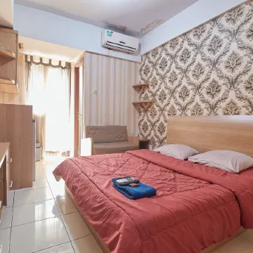 Apartment Green Lake View Ciputat by Celebrity Room
