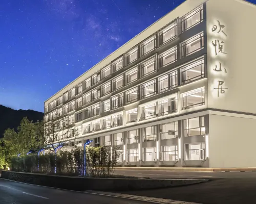 Enshi Grand Canyon Huanyue Mountain Residence Holiday Hotel Hotels in Enshi City