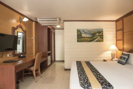 S Lodge Pattaya