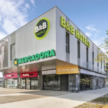 B&B Hotel Lleida Hotels near Lleida Pirineus Railway Station