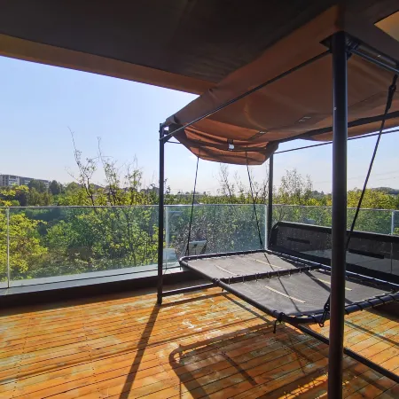 Yingying Mountain House B&B
