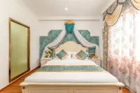 Ruisli Holiday Hotel (Hechi Vocational Education Center Branch)