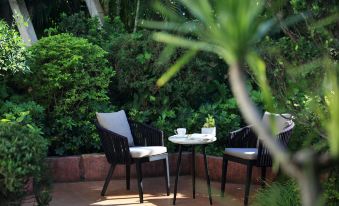 Silver World Garden Hotel
