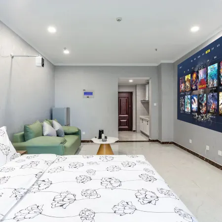 Mountain Bamboo Inn (Linyi Huqiang Commercial Street Store)