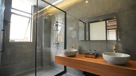 Ai Bei Wei min su (Longnan high-speed rail east station branch) Отели в г. Луннань