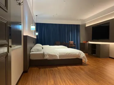 친양 워터 큐브 온천 호텔 Qinyang Museum 주변 호텔