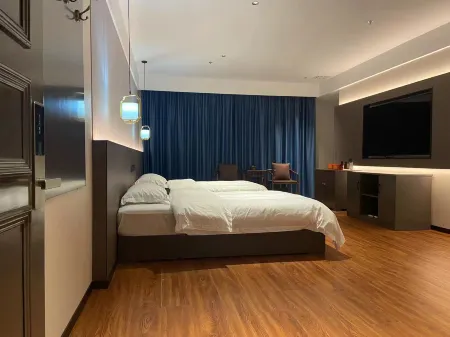 Qinyang Water Cube Hot Spring Hotel Отели рядом с достопримечательностью «Qinyang Museum»