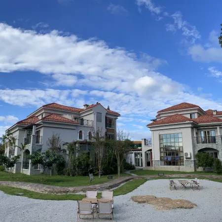Yunfu Xinxing Green Mountain Villa