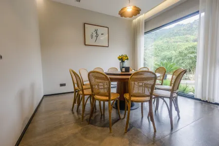 Xianju Yiwei Jingpin Dujia Yinsu Отели рядом с достопримечательностью «Shenxianju»