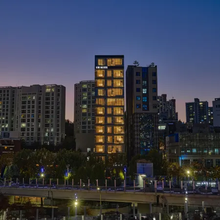 UH Suite The Seoul Отели рядом с достопримечательностью «Железнодорожный вокзал Сеул»