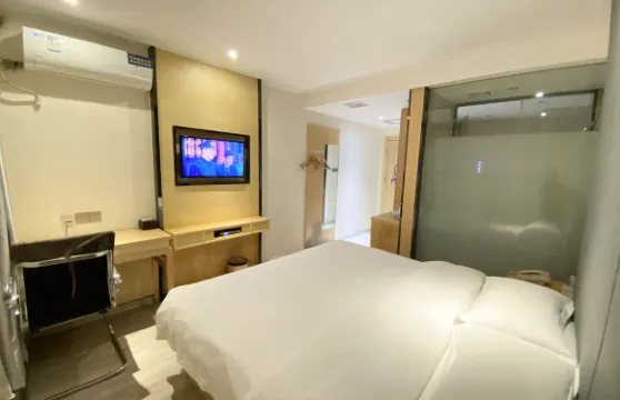 星波時尚酒店（靖西財富廣場店）