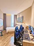ReMAX E-sports Hotel (Ningbo Railway Station Nantang Old Street) - Esports