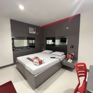 Hotel Sogo - Edsa Trinoma Отели рядом с достопримечательностью «Павильон для мероприятий Elements at Centris»