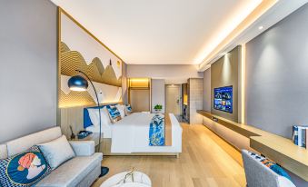 Yibo Hotel (Zhuhai Gongbei Port Fuhuali Store)
