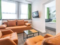 سيتي جوي تاسمادان Hotels near باليلولا