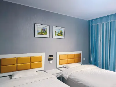Nanyang Feiling Changjiang Hotel Hotels near نانيانج