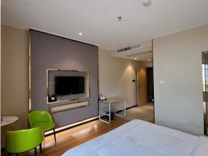 Zhangzhou Tuning Business Hotel (Hongxing Meikailong Branch)