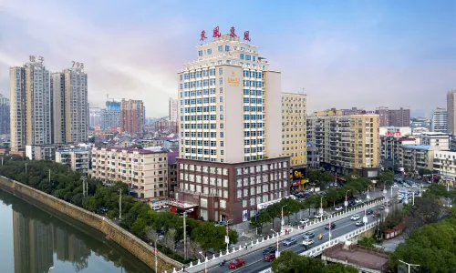 Dongfeng Hotel