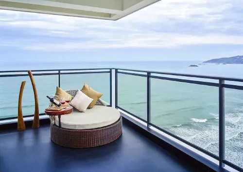 Fengyunhai Holiday Apartment (Hailing Island Poly Ten-Mile Silver Beach Branch)