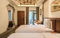 Passing-cloud Resort