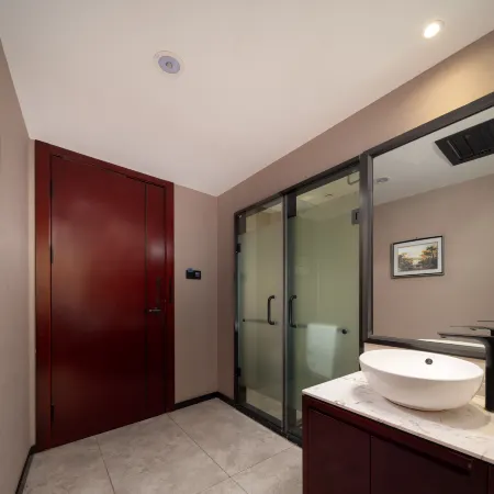Yuzhou Peace Hotel