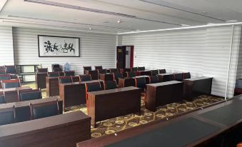 Xining Jufang Hotel (No.1 Vocational School Branch)