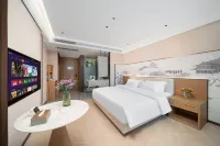 One side of the wilderness hotel Hotels in Yining