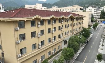 Zhaojun Express Hotel