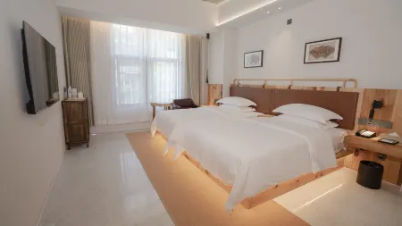 Qinyuanchun Residence (Tianmen Mountain Cableway Branch) Отели рядом со станцией Zhangjiajie West Station