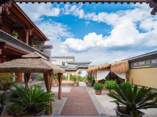 Jianchuan Qixin Yayuan Homestay - Romantic