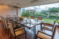 Cinnamon Grand Colombo - Business