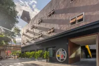 Hua Shan Din by Cosmos Creation Hotels in Taipeh