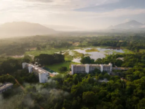 Jetwing Lake Hotels in Matale