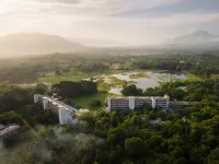 Jetwing Lake Hotel in zona Inamaluwa Isipathanarama Viharaya